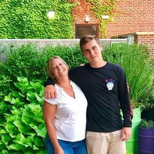 Meet your Posher, Alissa